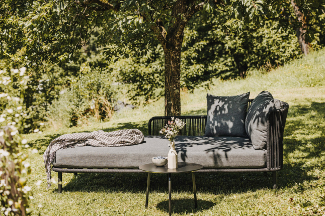 new sun daybed